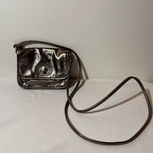 FOSSIL Small Crossbody Bag leather metallic pewter twist lock closure